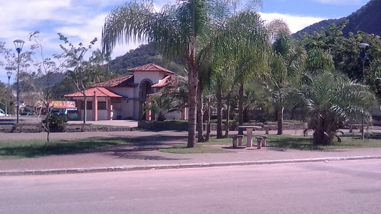Praça Elvira Alves do Nascimento