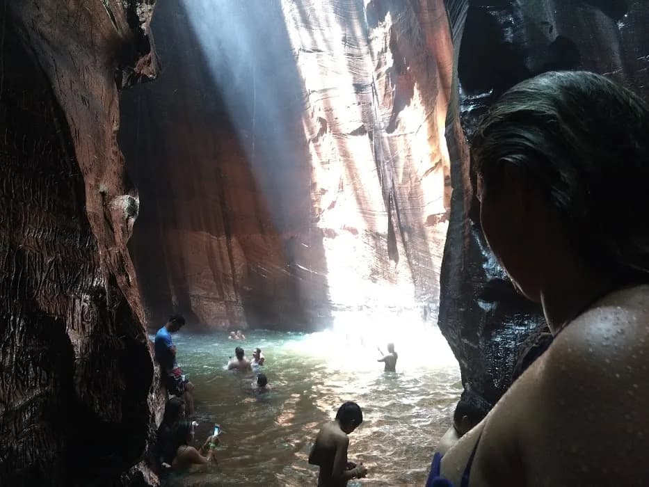 Cachoeira Santuario Pedra Caída